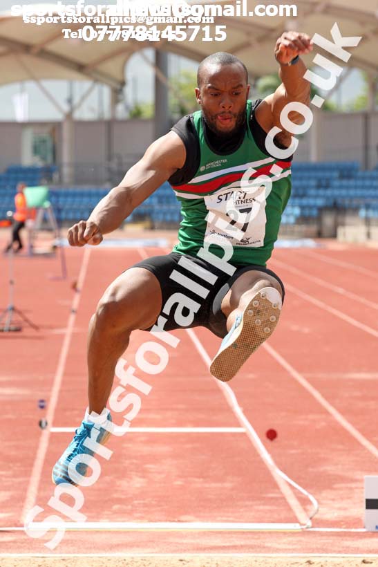 Senior mens long jump, Northern Senior and Under-20s Champs., SportsCity, Manchester. Photo: David T. Hewitson/Sports for All Pics